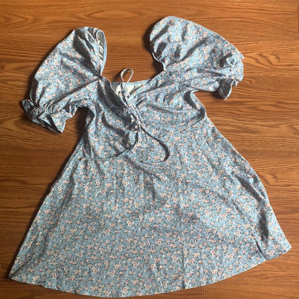 Cute puffed sleeve floral dress from Amazon